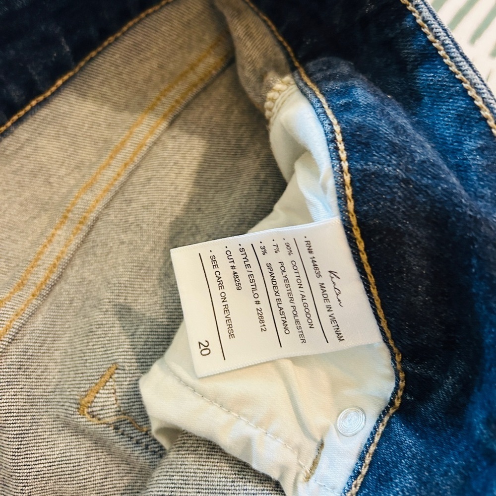 ✨ KanCan High Rise Distressed Cutoff Shorts | Size 20 Plus | NWOT - Picture 2 of 10